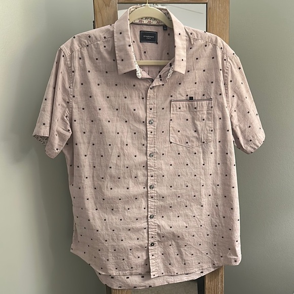 7 Diamonds Pink Casual Button Down Shirt - Picture 1 of 5